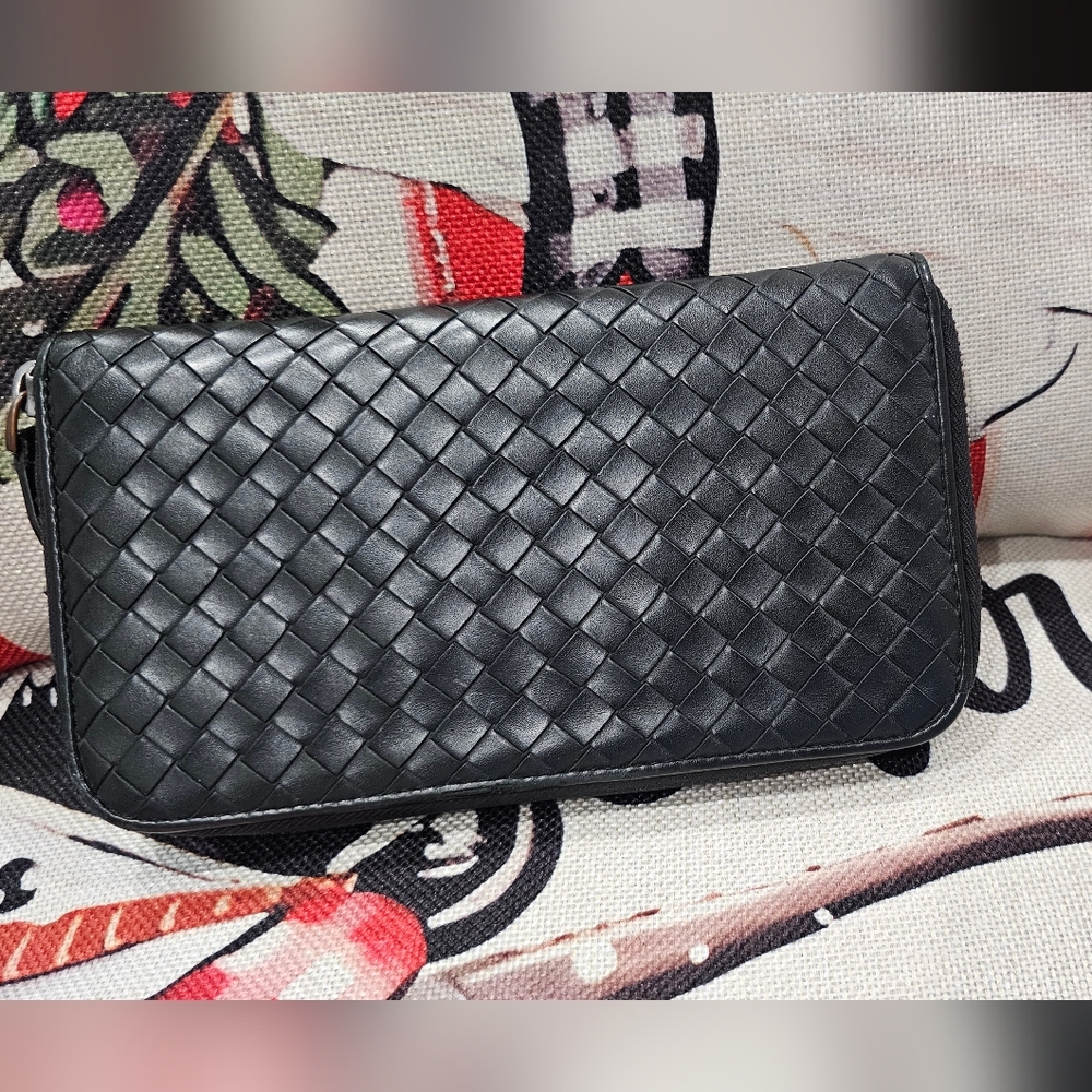 BOTTEGA VENETA Leather Intrecciato Nappa Zip-Around Wallet